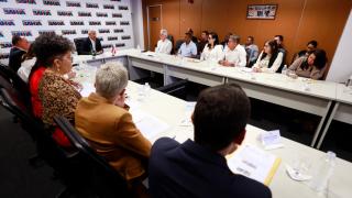 Reunião com prefeito de Araçás. Foto: Feijão Almeida/GOVBA