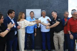 Governador entrega obras e reforça segurança, educação, água e produção rural em Aracatu