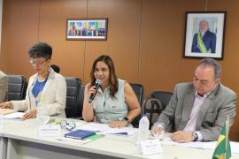 Governador entrega equipamentos para Prefeitura de Candeias e debate obras estruturantes para o município 