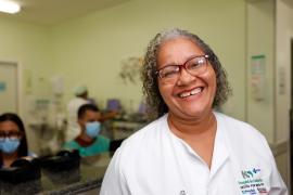 Hildeci Gomes, técnica de enfermagem. Hospital do Subúrbio. Foto: Amanda Ercília/GOVBA
