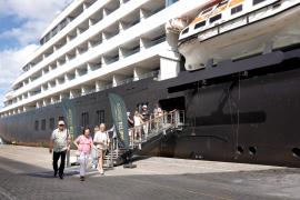 Temporada de cruzeiros 2025/2026 deve atrair mais de 260 mil turistas nacionais e internacionais ao litoral baiano