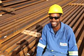 Na foto Ajudante de obras, Perivaldo Amaral. Foto: Matheus Landim/GOVBA