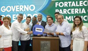 Assinaturas Seinfra/Conder e autorização de editais. Foto: Joá Souza/GOVBA  