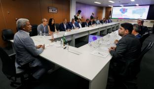 Audiência com o prefeito de Teixeira de Freitas. Foto: Joá Souza/GOVBA