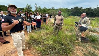 ‘De Olho na Segurança’: Segundo dia do workshop simula coberturas de alto risco e avalia práticas jornalísticas
