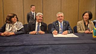 Chefe do Executivo baiano participa do Fórum Empresarial Coreia-Brasil, em Seul