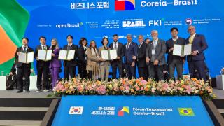Chefe do Executivo baiano participa do Fórum Empresarial Coreia-Brasil, em Seul