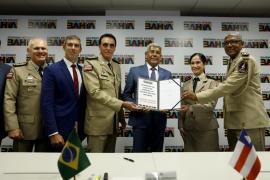 Jerônimo Rodrigues assina 130 promoções e PMBA faz história com primeira mulher coronel da corporação