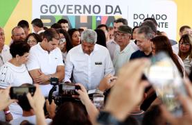 Governador assina ordens de serviço para obras de pavimentação em Conceição do Coité