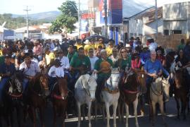Entrega de equipamentos agrícolas fortalecem o desenvolvimento rural de Boa Vista do Tupim