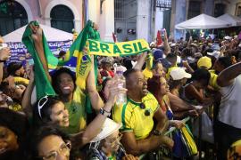 Em clima de Copa e São João, Pelourinho encerra festa com Alceu Valença e cerca de 50 atrações