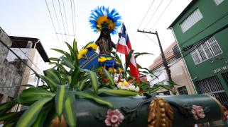 Lapinha amanhece tomada por multidão e celebração marca festejos do Dois de Julho, no Centro Histórico de Salvador