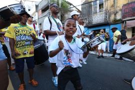 Lapinha amanhece tomada por multidão e celebração marca festejos do Dois de Julho, no Centro Histórico de Salvador
