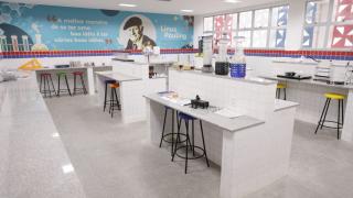 Escola de tempo integral em Teofilândia