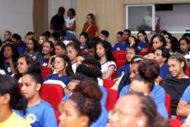 Painel debate futebol feminino e lança inscrições para voluntariado