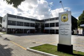 Em Feira de Santana, Estado da Bahia entrega unidade da Polícia Civil e autoriza obra na BA-502