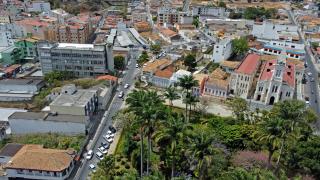 Estado da Bahia entrega 91 viaturas para região sudoeste e autoriza mais de R$ 56 milhões em novas obras