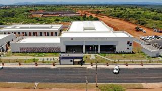 Iraquara tem novo Colégio Estadual de Tempo Integral, obras de abastecimento de água, esporte e lazer inaugurados por Jerônimo.