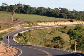 Tapiramutá_estrada pavimentação da BA-142