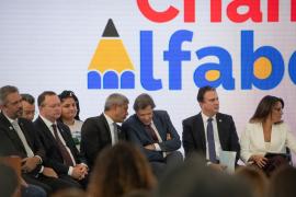 jeronimo criança alfabetizada brasilia