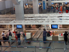 passageiros no aeroporto