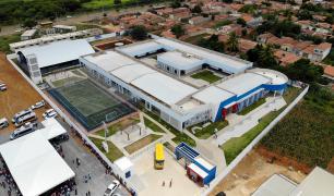 Em seis meses, Estado entrega 16 colégios de tempo integral