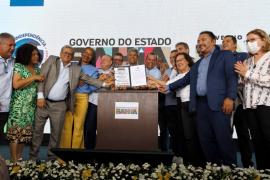 Ao lado de ministro, governador anuncia licitação para obras do Novo PAC na cidade Baixa, em Salvador