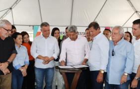 Em Barra do Choça, Governo do Estado inaugura colégio de tempo integral e outros equipamentos