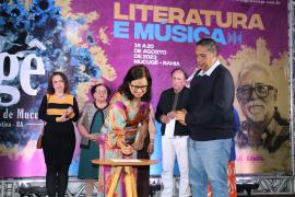 Conselho Estadual de Educação publica portaria para a inclusão da educação artístico-literária na rede estadual, assinada na FLIGÊ