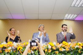 Transmissão de cargo da nova reitora da UFRB conta com a presença do governador