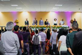 Transmissão de cargo da nova reitora da UFRB conta com a presença do governador