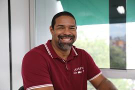 Professores e coordenadores aprovados em concurso celebram ingresso na carreira do magistério público estadual