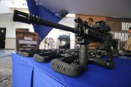 Com investimento de R$ 11,4 milhões, 590 fuzis e 1.075 pistolas são entregues para Polícia Militar da Bahia