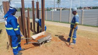 CTB vistoria obra da passarela do Bairro da Paz