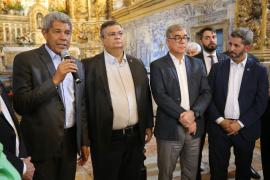 Com Flavio Dino, Jerônimo visita Igreja de São Francisco após restauração de azulejos portugueses realizada pelo Iphan