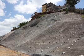 Governo entrega mais uma obra de contenção de encostas, neste domingo (29), no Alto do Peru