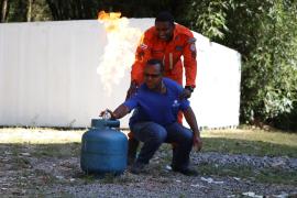 Servidores aprendem sobre primeiros socorros e controle de incêndio em formação do Corpo de Bombeiros