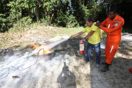 Servidores aprendem sobre primeiros socorros e controle de incêndio em formação do Corpo de Bombeiros