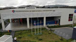 Jiquiriçá recebe escola em tempo integral; delegacia e companhia da PM também foram inauguradas