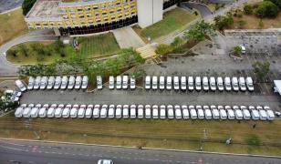 Governo do Estado entrega 68 ambulâncias tipo van para 66 municípios baianos