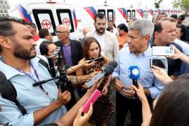 Governo do Estado entrega 68 ambulâncias tipo van para 66 municípios baianos