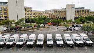 Governo do Estado entrega 68 ambulâncias tipo van para 66 municípios baianos