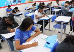 Psicóloga orienta estudantes para diminuir ansiedade e estresse nos dias de prova do Enem