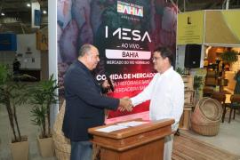 Mercado do Rio Vermelho recebe chefs e imprensa no lançamento da 8ª edição do Mesa ao Vivo Bahia