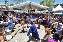 Governador entrega reforma do mercado municipal de Itacaré, inaugura obras e autoriza novos investimentos