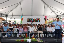 Governador entrega reforma do mercado municipal de Itacaré, inaugura obras e autoriza novos investimentos