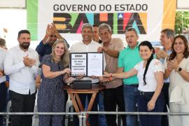Em Feira da Mata, Jerônimo entrega reforma de unidade de saúde e obras de desenvolvimento urbano