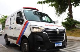 Com 70% do corpo queimado, idoso atingido por raio, em Teixeira de Freitas, é transferido de UTI aérea para o HGE