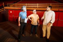 TCA reúne artistas e especialistas em teste acústico para nova fase do projeto de reforma da Sala Principal