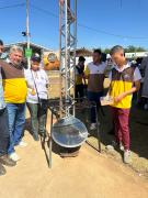 Estudantes de Ilhéus usam antenas parabólicas para construir fogão solar de baixo custo